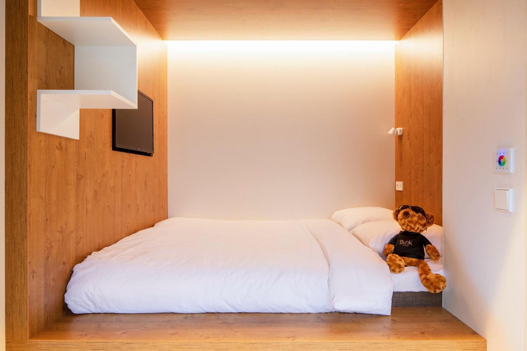 Bunk Hostel Amsterdam Dış mekan fotoğraf