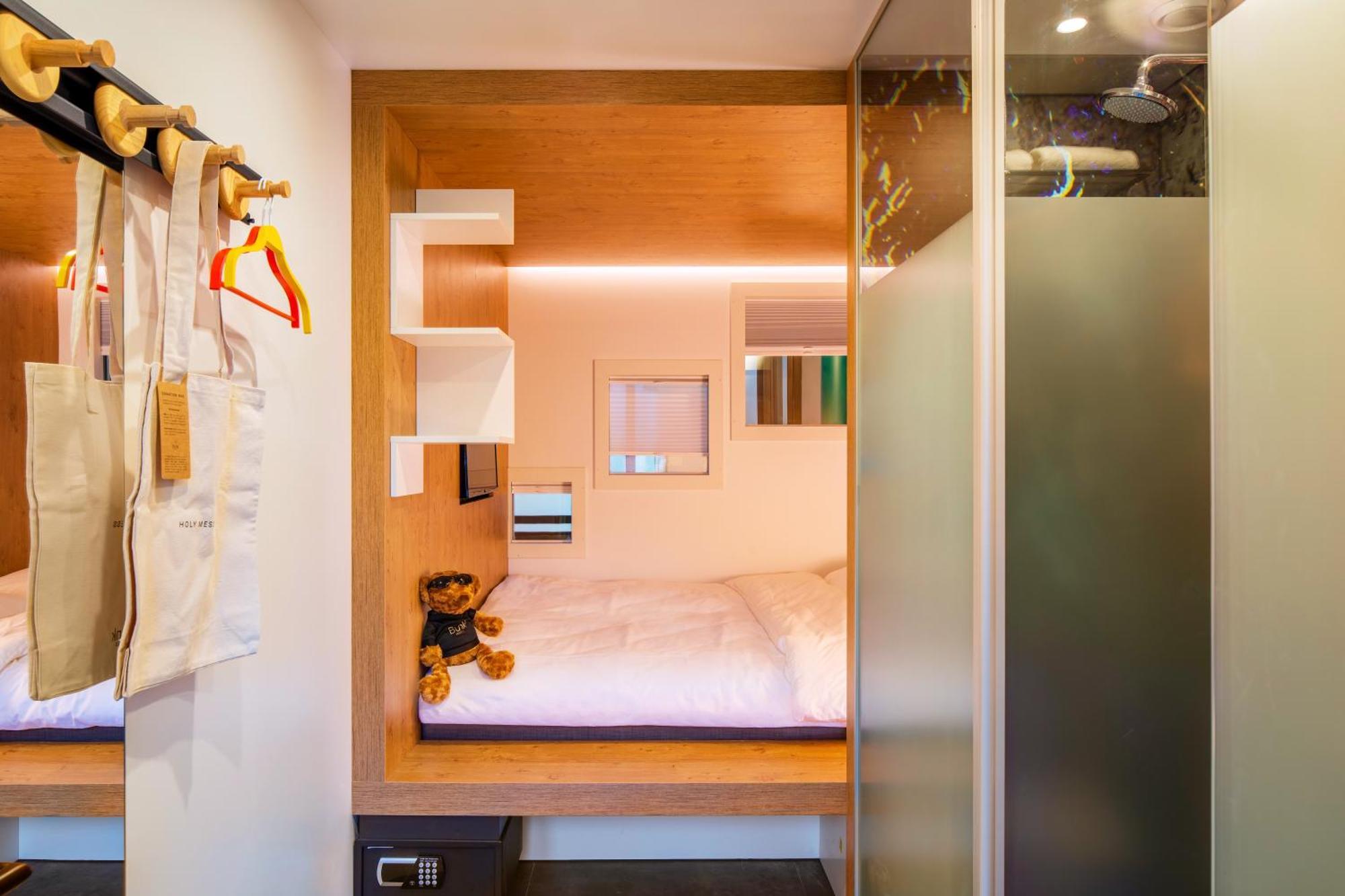Bunk Hostel Amsterdam Dış mekan fotoğraf